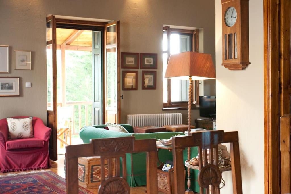 House In Delphi Villa Exterior foto